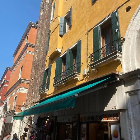 Antique Historical Apartment Venice Exterior photo